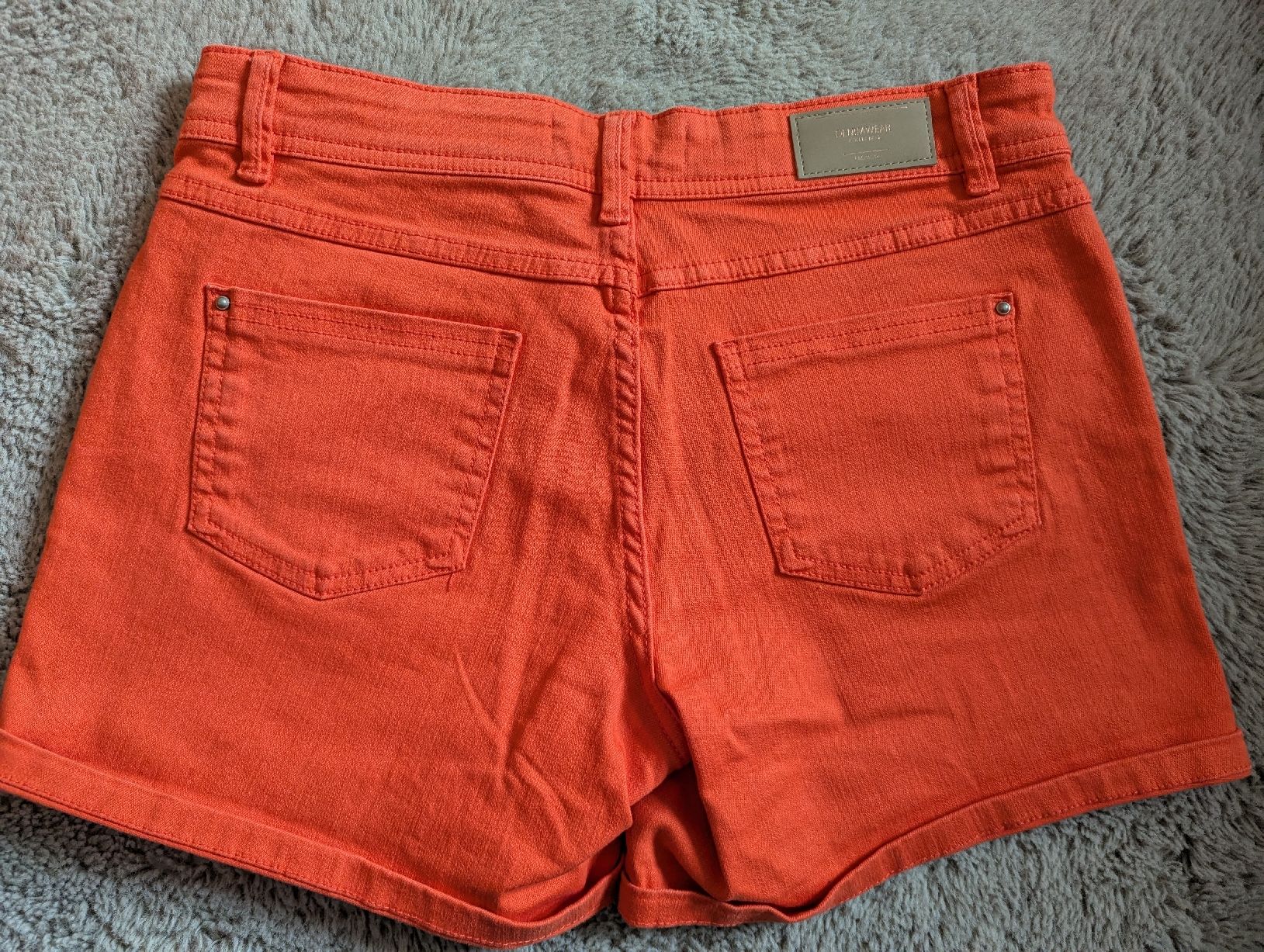 Promod Pantaloni: short Promod 36 – Nuovo (secondo la descrizione) da Montreux venduto da dem_gyt9 2