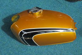 Honda CB250B4 Benzintank 1973 gold NEU 17500-344-670