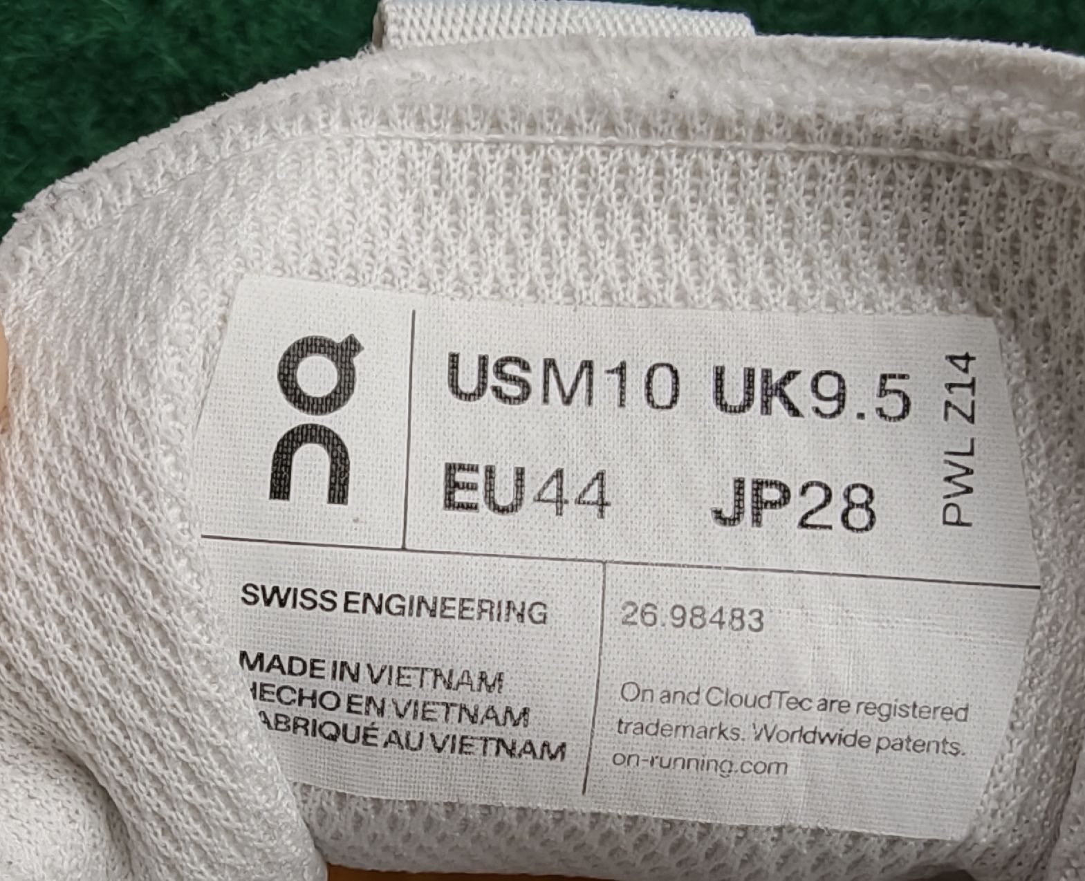 On Scarpe da uomo: On Schuhe Herren – Usato da Schwyz venduto da kur_77vh 3