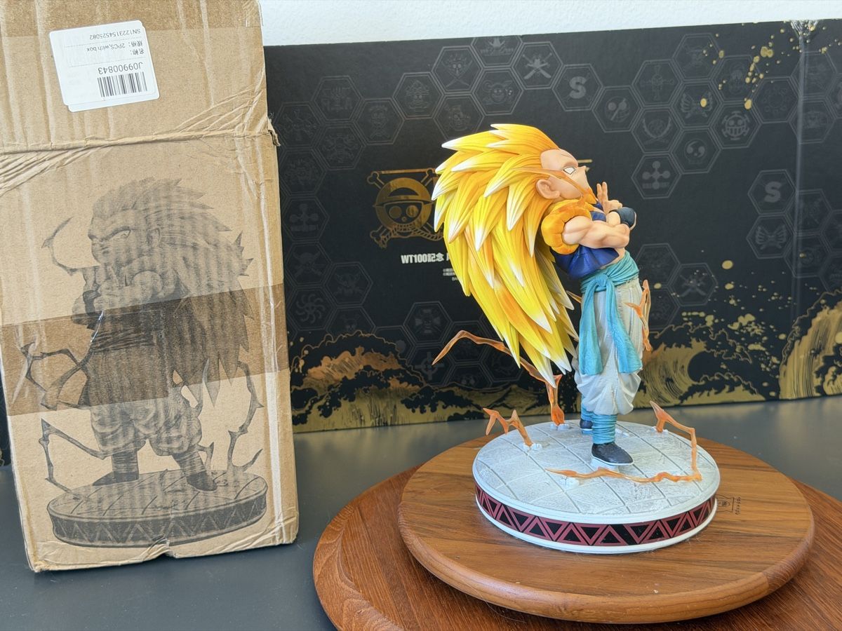 Statuette: Statuetta Gotenks Super Saiyan 3 Action Figure – Usato da S. Pietro venduto da nap_9xjt 2