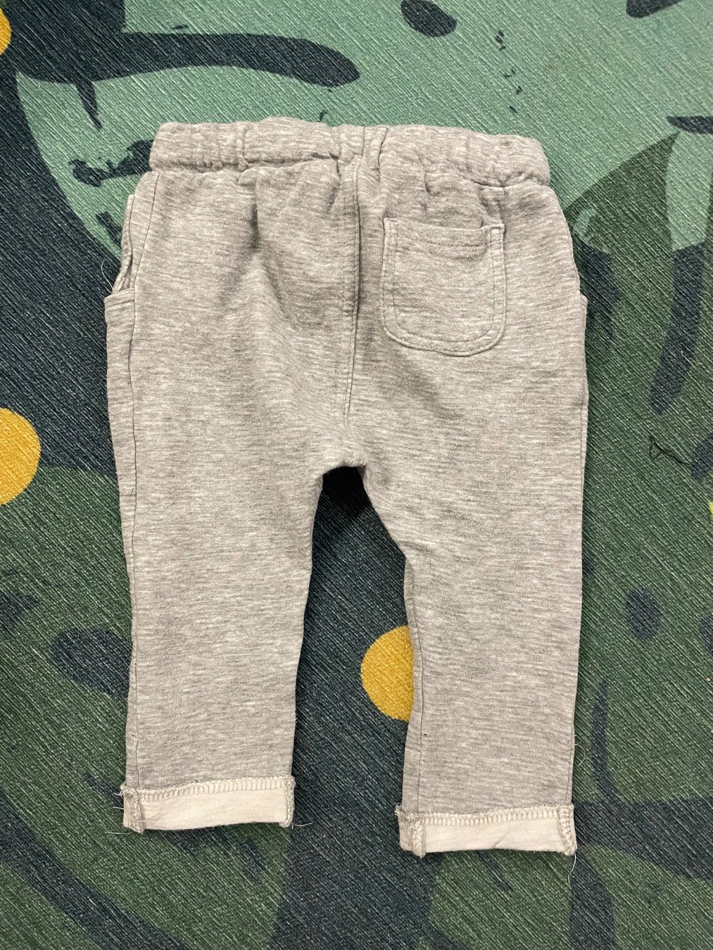 H&M Pantaloni: Gr.80 Set Hose Jogginghose Trainerhose – Usato da Kaltbrunn venduto da mar_7jpc 3