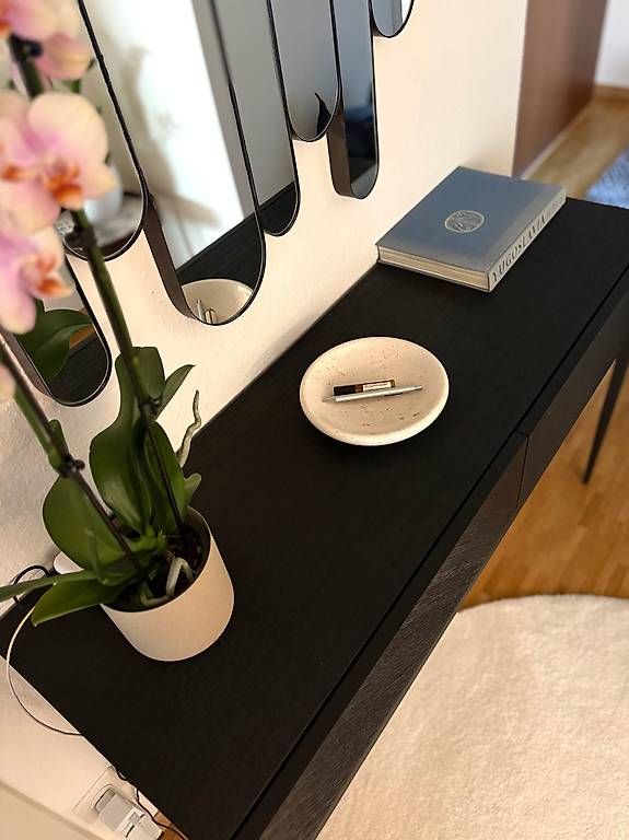 Commodes: À vendre - console noire IKON – Neuf avec emballage d'origine à Genève par lkr_b2cp 1