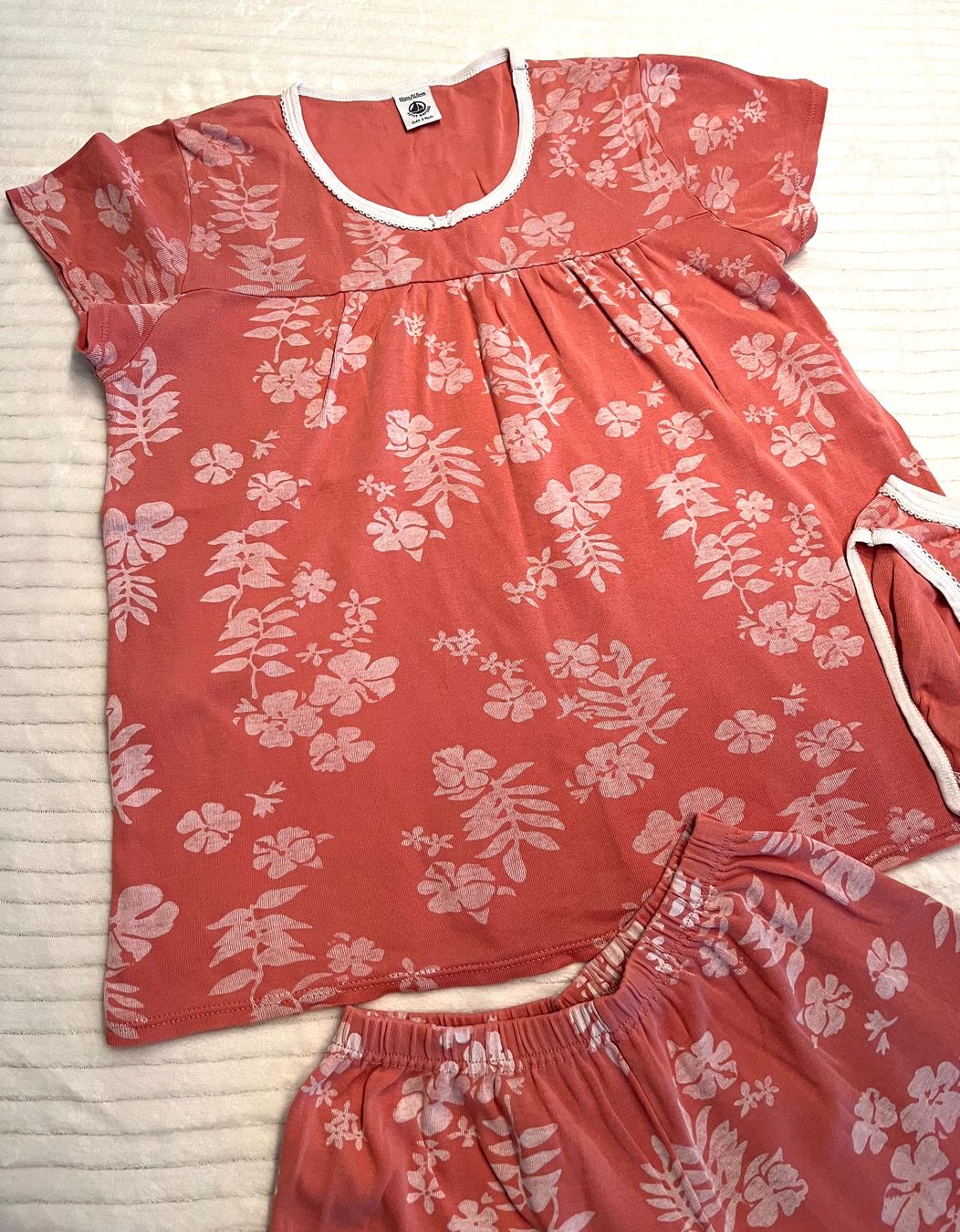 Petit Bateau Pyjamas & Ähnliches: Petit Bateau Pyjama Hawaii 10J/140cm – Gebraucht aus Zürich von asocaciu 1