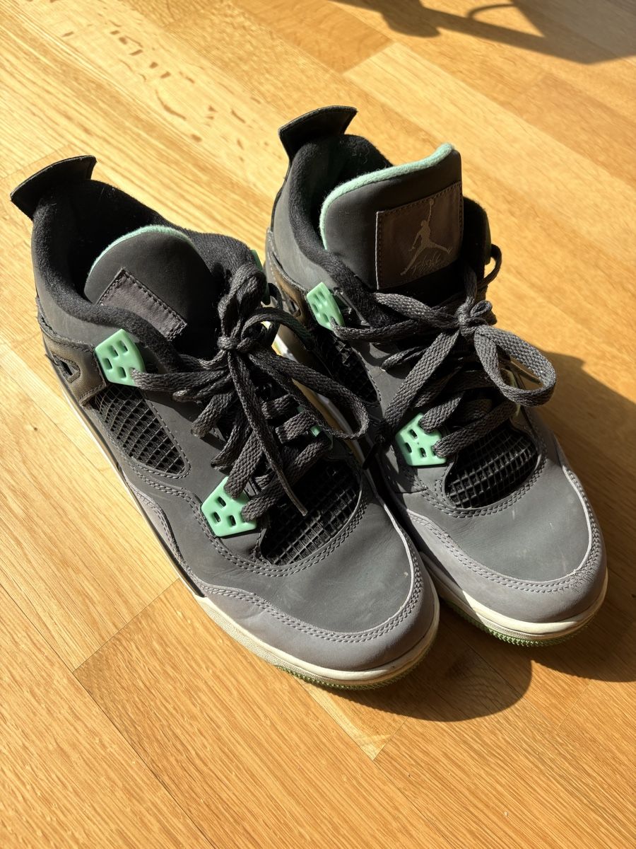 Jordan Scarpe da uomo: Air Jordan 4 Retro Green Glow – Usato da Tägerwilen venduto da nacaporu 1