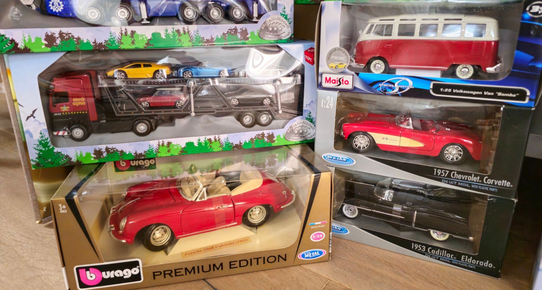 Jouets: Spielzeugauto – Neuf avec emballage d'origine à Walenstadt par pedroju-1 1