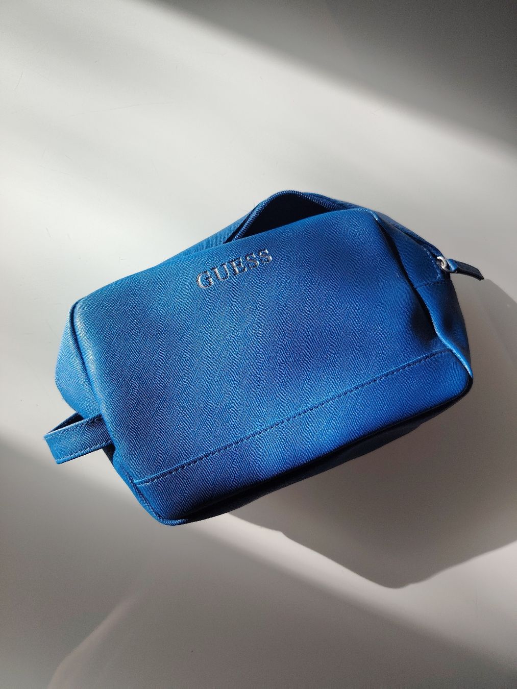 Guess Kosmetikkoffer: Trousse de toilette Guess – Neu (gemäss Beschreibung) aus Penthalaz von Fever1
