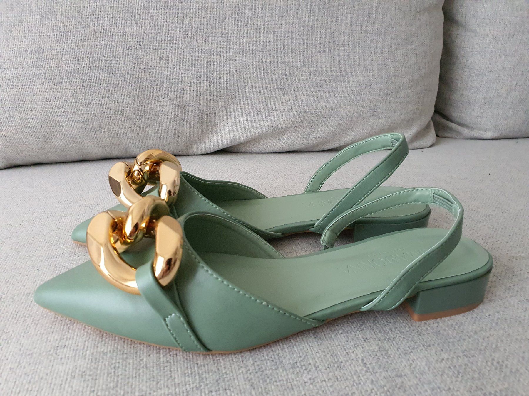 Scarpe da donna: Sandale vert pâle neuve – Nuovo (secondo la descrizione) da Yverdon-les-Bains venduto da enzine 1