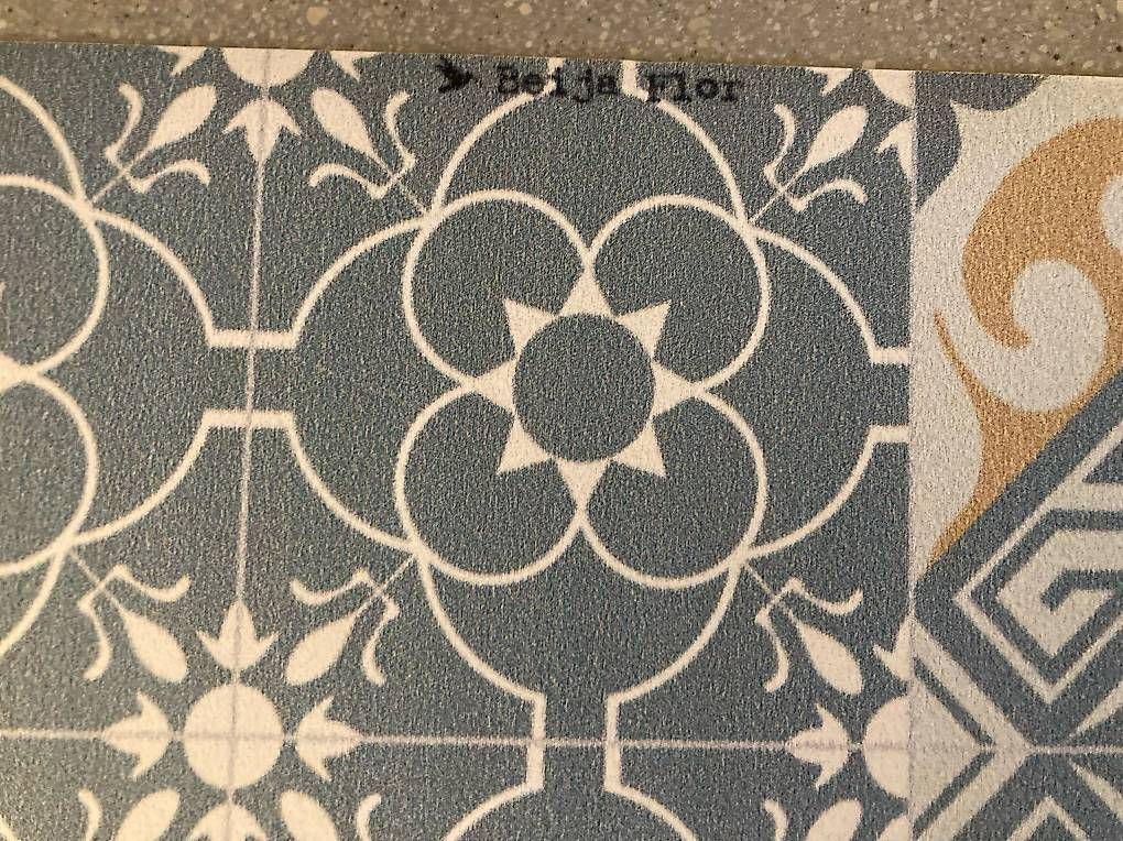 Tappeti: Vinyl Teppich Beija Flor – Usato da Bern venduto da davenzin 3
