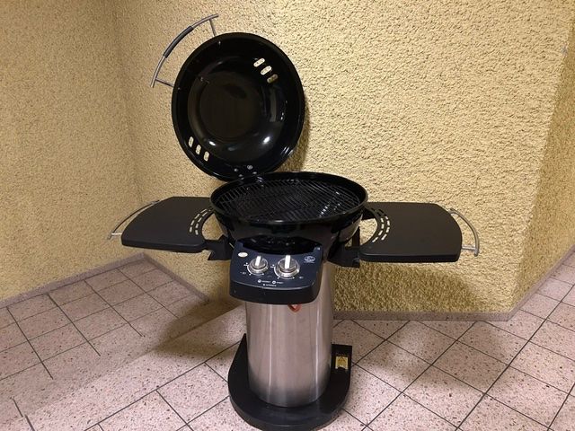 Outdoorchef Griglie: Outdoorchef Gasgrill Geneva 570 – Nuovo (secondo la descrizione) da Opfikon venduto da MKT1909 2