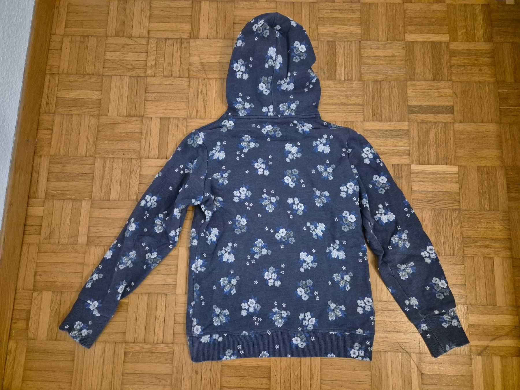 Superdry Maglioni & Felpe: Pullover, Superdry Gr. S / M – Usato da Uitikon Waldegg venduto da AnjS27 7