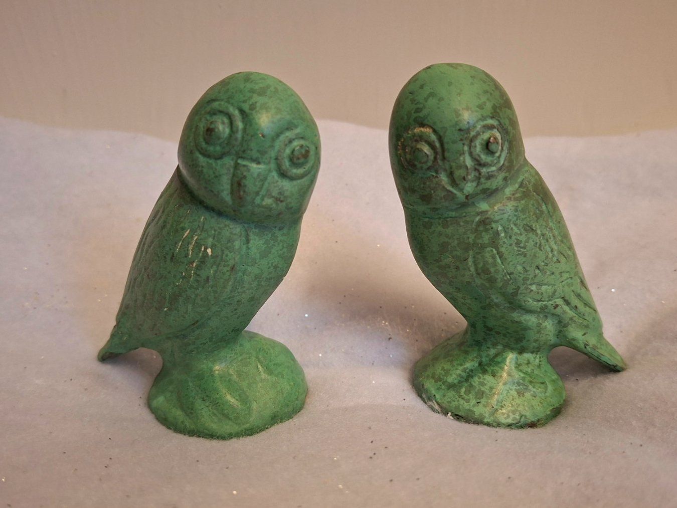 Figuren: 2er Set Eulenfiguren aus Metall, Grün Patiniert – Neu (gemäss Beschreibung) aus Kriens von Wolly85
