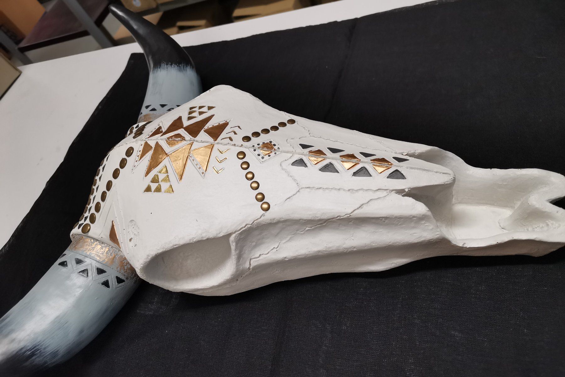 Sculture & Statue: Büffel-Wandskulptur Boho / Ethno Stil NEU – Nuovo (secondo la descrizione) da Suhr venduto da Brocki-Suhr 2