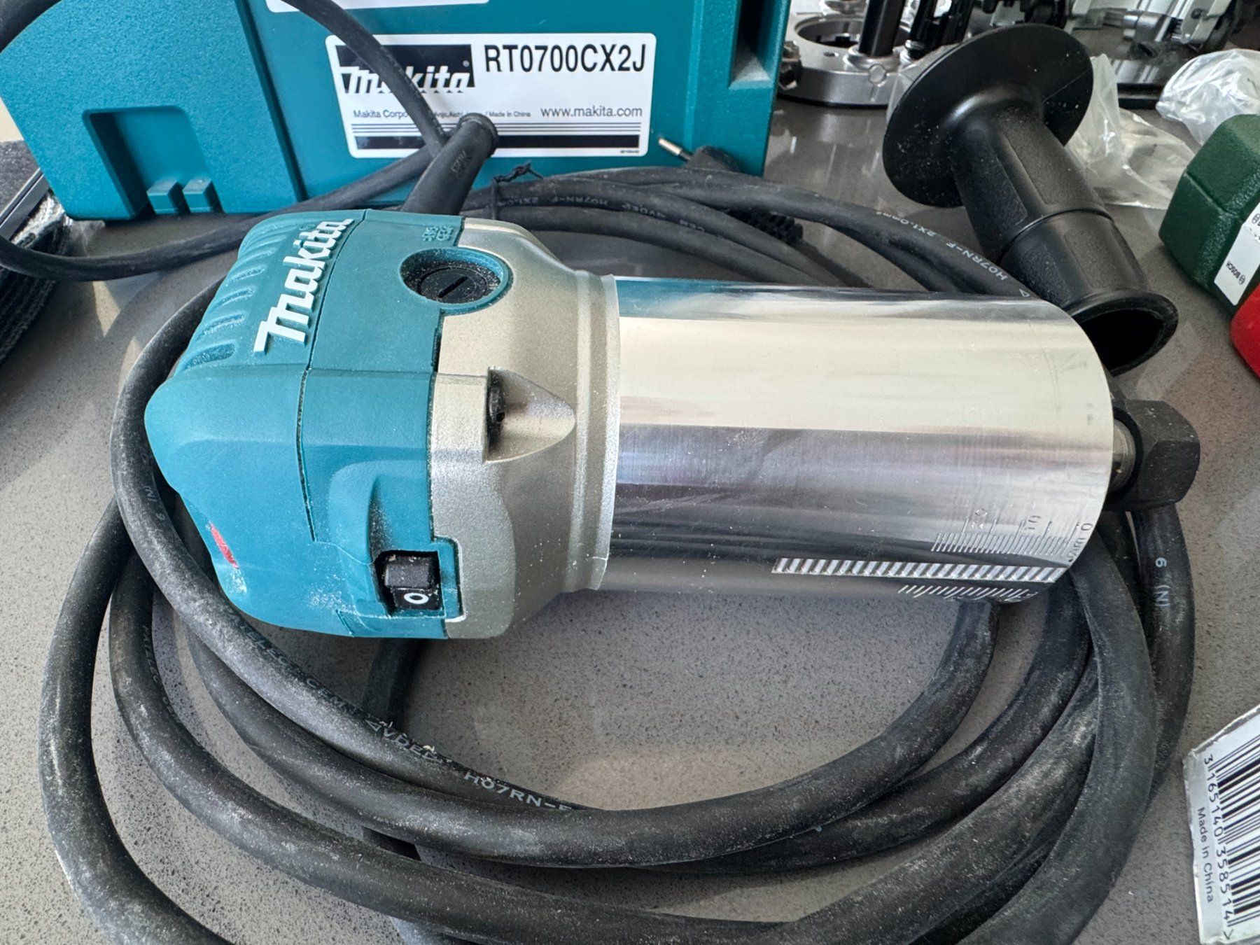 Makita Toutes les machines: Makita RT0702CX2J Multifunktionsfräse – D'occasion à Wettingen par Cyprus_one 2
