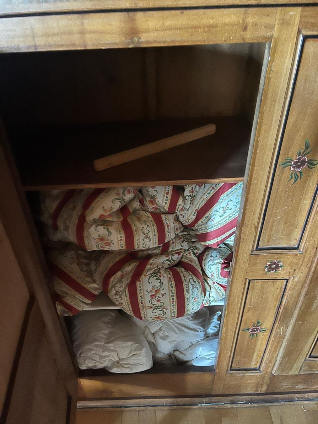 Armoires: Schweizer Buffetschrank aus Bauernhaus – D'occasion à Hägendorf par phi_6sbl 5