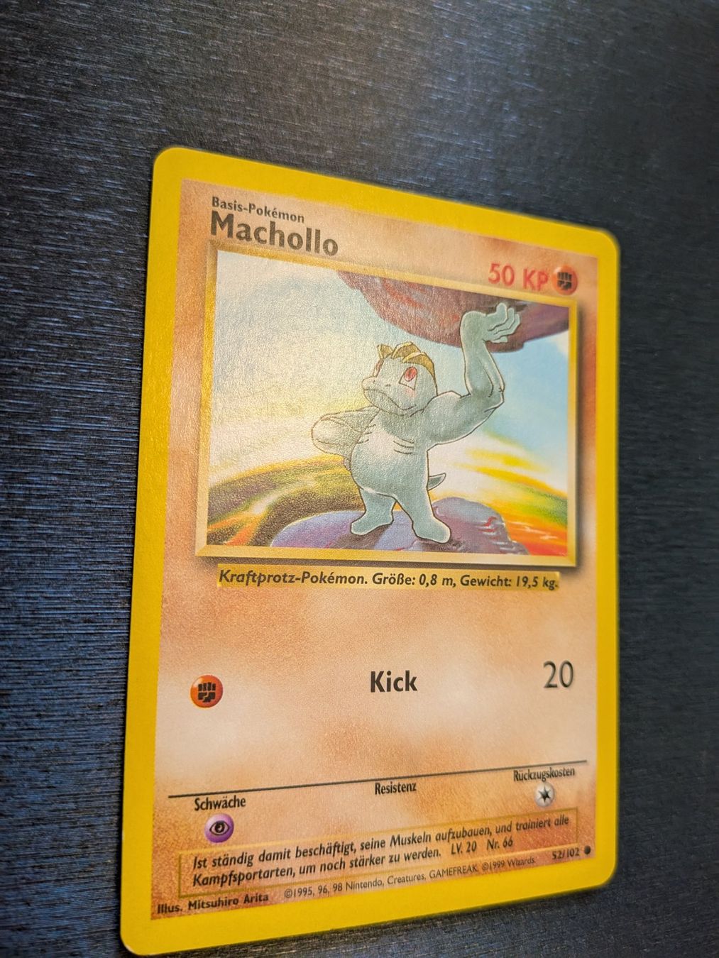 Pokémon Cartes à collectionner: Base Set Machop / Machollo 52/102 DE Ab 1 – D'occasion à Paradiso par Pkmn10 1