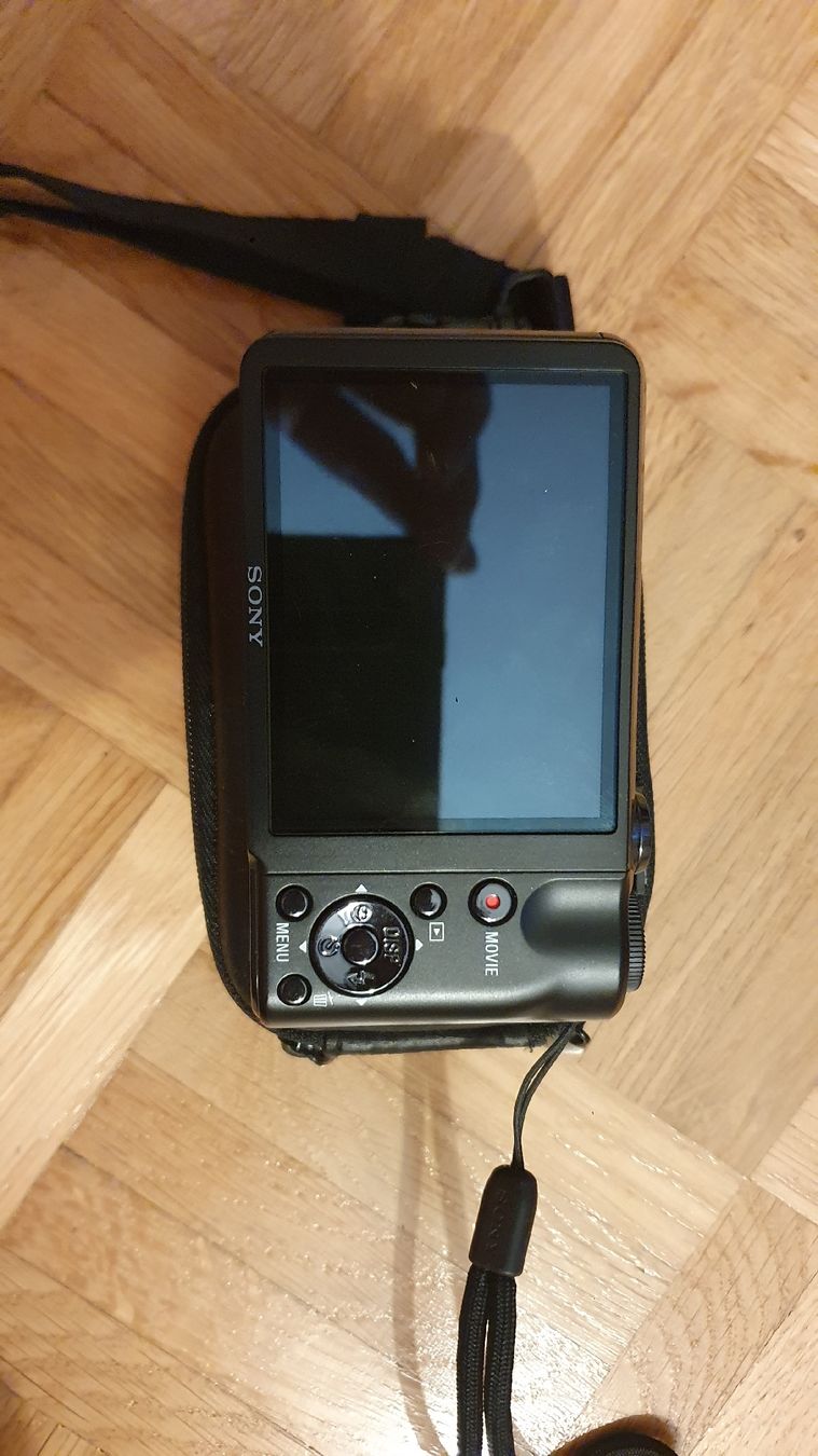 Sony Fotocamera: Digitalkamera Sony – Nuovo (secondo la descrizione) da Sissach venduto da Siraiwan 1