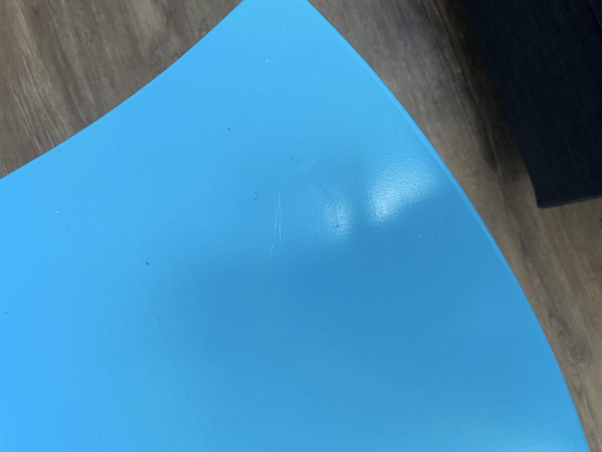 Tavoli: Couchtisch blau, Platte drehbar – Usato da Tägerig venduto da Maike4180 4
