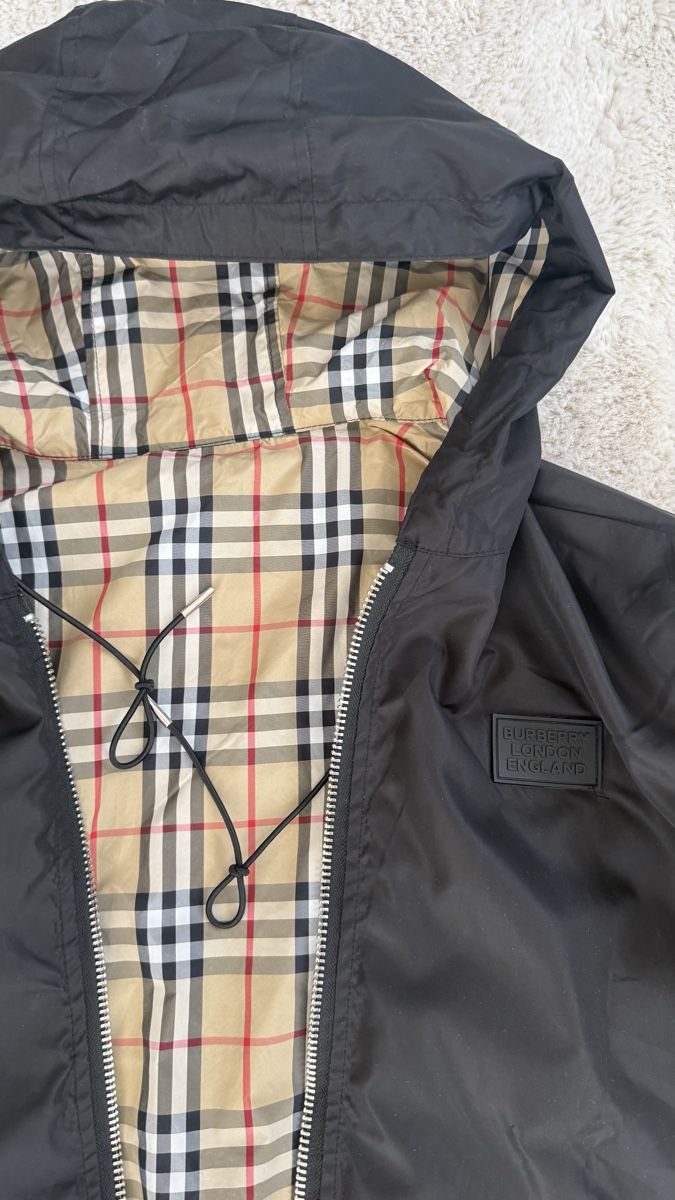 Jacken: Burberry Windbreaker reversible Grösse L – Gebraucht aus St. Gallen von LeonMatteon1879 1
