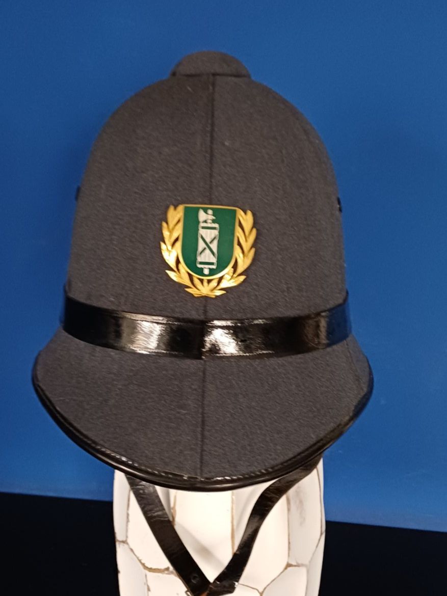 Uniformen: Bobby Polizei Helm Gr. 57, St.Gallen – Gebraucht aus Romanshorn von Hanibal424