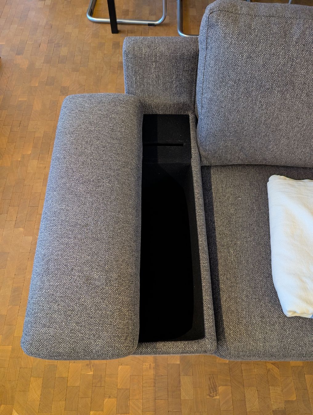 Micasa Sofas: Sofa 2er von Micasa – D'occasion à Pfäffikon ZH par Labdi 3