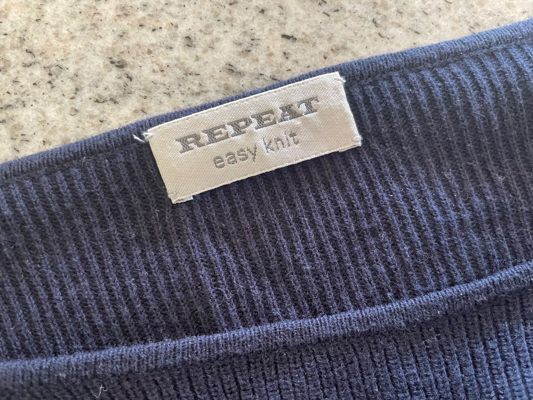 Repeat Pulls & Sweat-shirts: Pullover aus Baumwolle und Viscose – D'occasion à Neuwilen par bobbel01 1