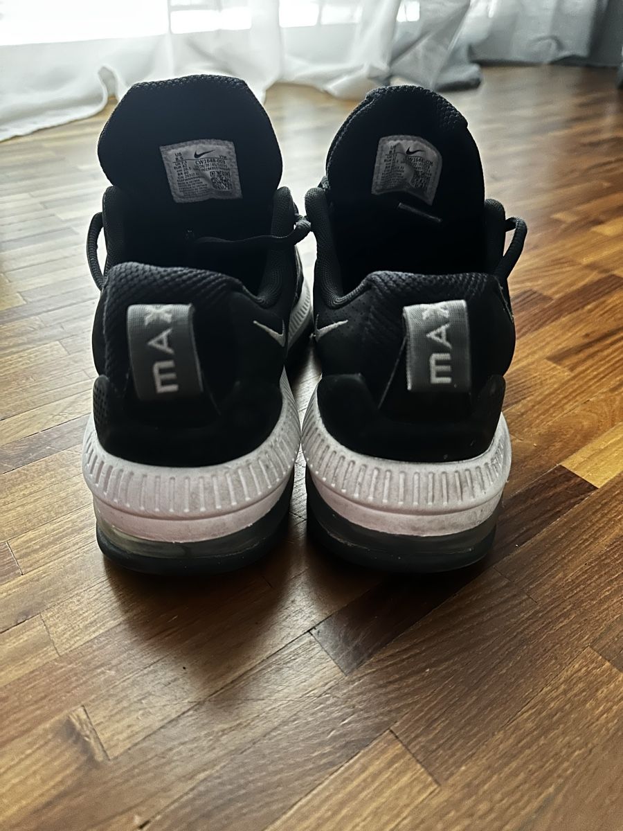 Nike Scarpe da uomo: Nike Air Max Alpha Savage, Schwarz, 42,5 – Usato da Wiesendangen venduto da fed_jsw7 2
