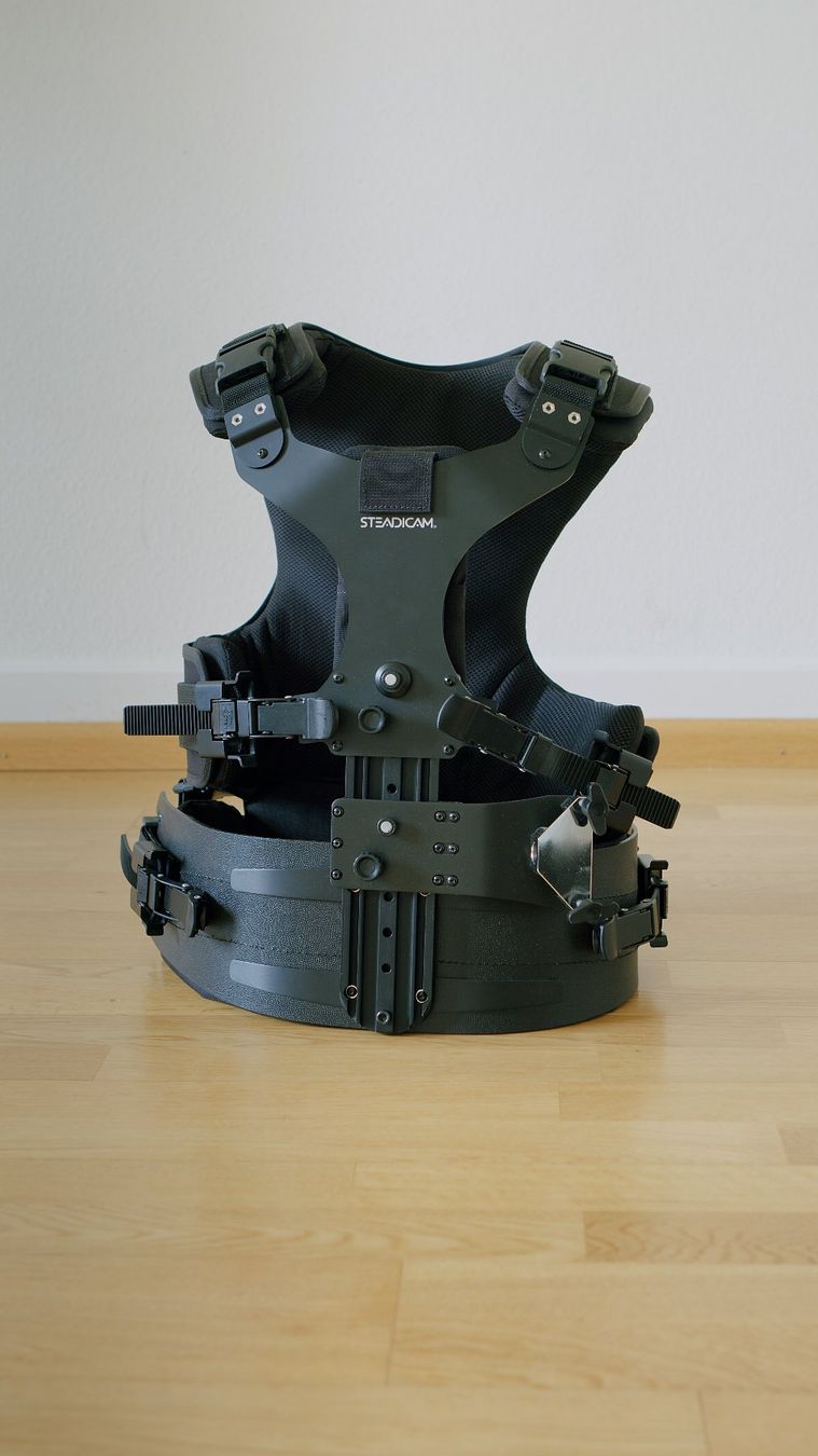 Camcorder: Steadicam Kit: sled + Volt, arm, vest – Gebraucht aus Basel von nic_7ffq 8