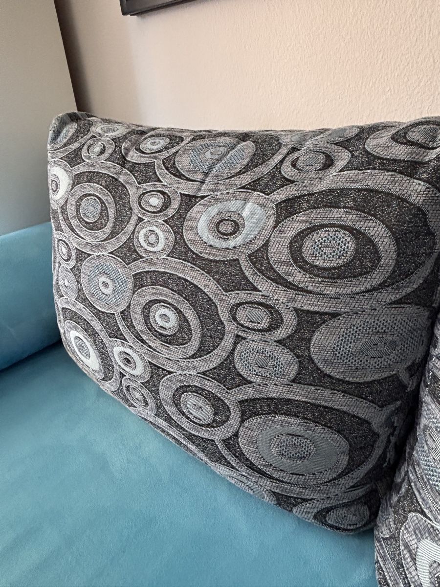 Sofas: 3er Bettsofa mit Stauraum, türkis – D'occasion à Oberhofen Thun'see par nad_8fh9 1