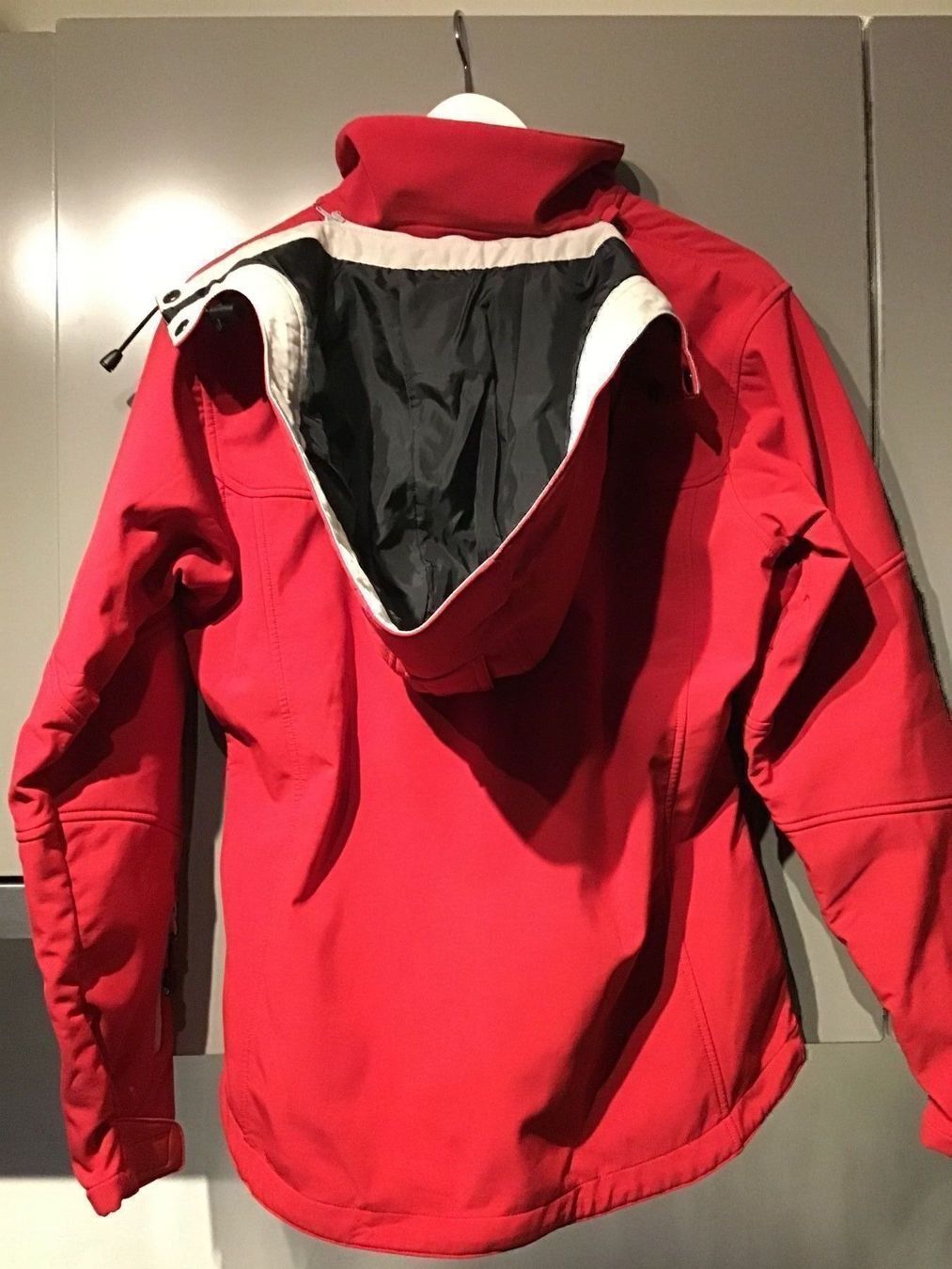 Giacche: Softshell Jacke mit Kapuze Damen Gr. 38 – Usato da Frenkendorf venduto da silasho 1