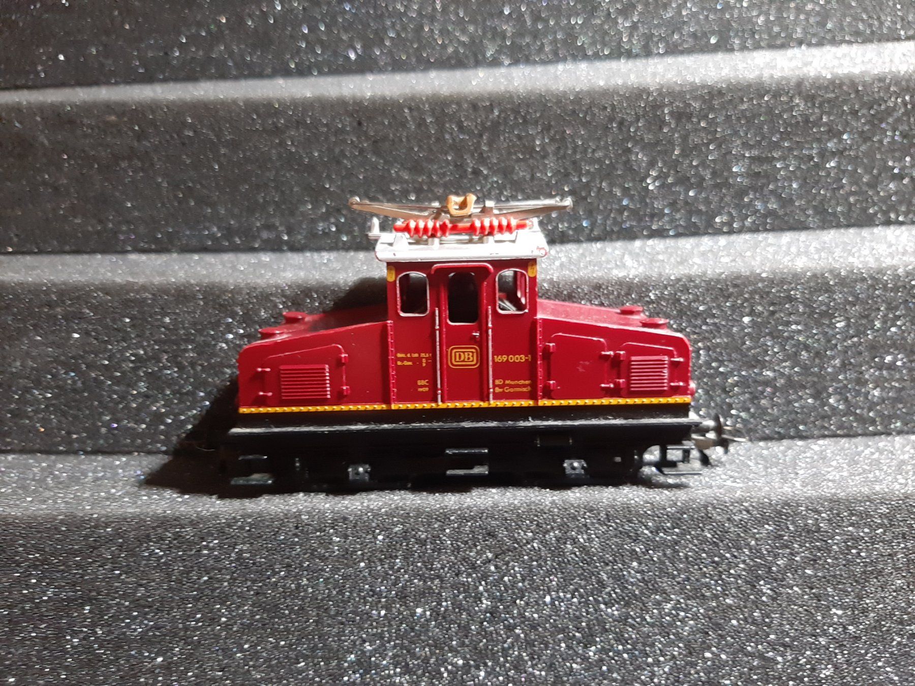 Fleischmann Modelleisenbahnen: FLEISCHMANN REF.7 – Gebraucht aus Avully von RIVALIS