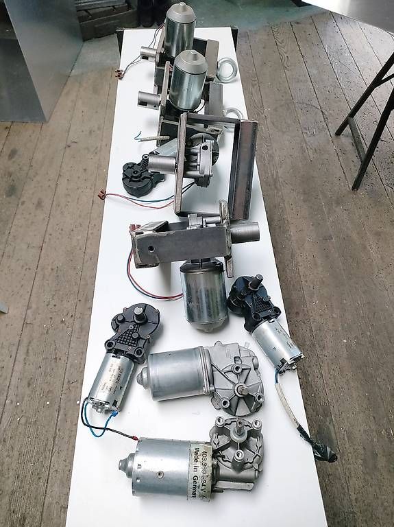 Motori: Getriebemotoren, 10 Stk  – Usato da luzern venduto da funktion-art 2