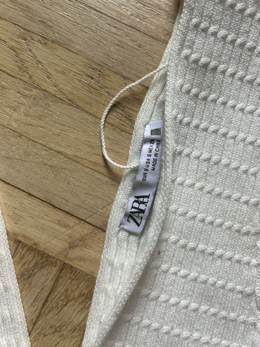 Top: Zara white cropped knit top size S – Usato da Zürich venduto da chi_7k5b 1