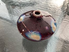 Wunderbare kleine Vase Keramik Ochsenblut Handarbeit