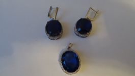 Elegantes Schmuckset mit blauem Stein, Ohrringe & Anhänger💎