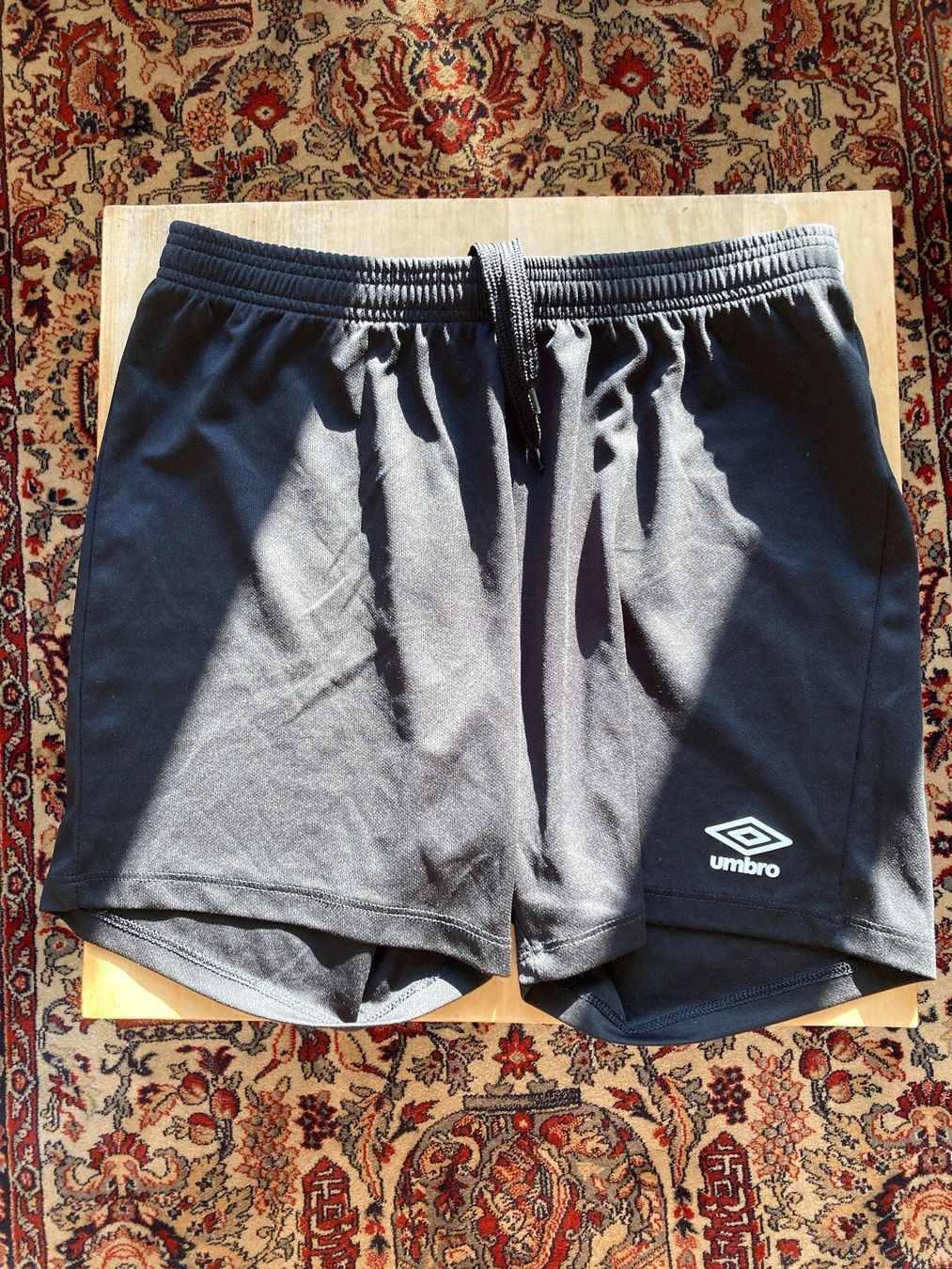 Hosen: Umbro Sport Shorts Grösse M – Gebraucht aus Basel von 93Miles 1