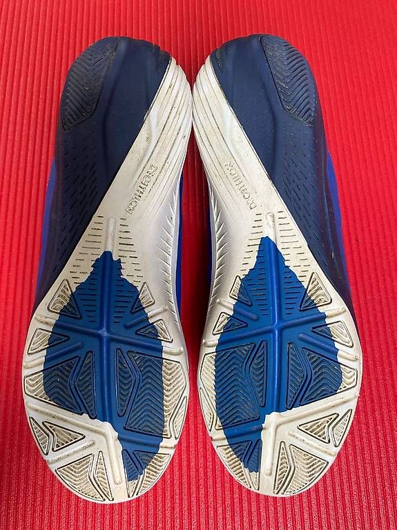 Scarpe da uomo: Hallenturnschuhe Gr. EUR 42, US 9 – Usato da Zürich venduto da sisasu01 2