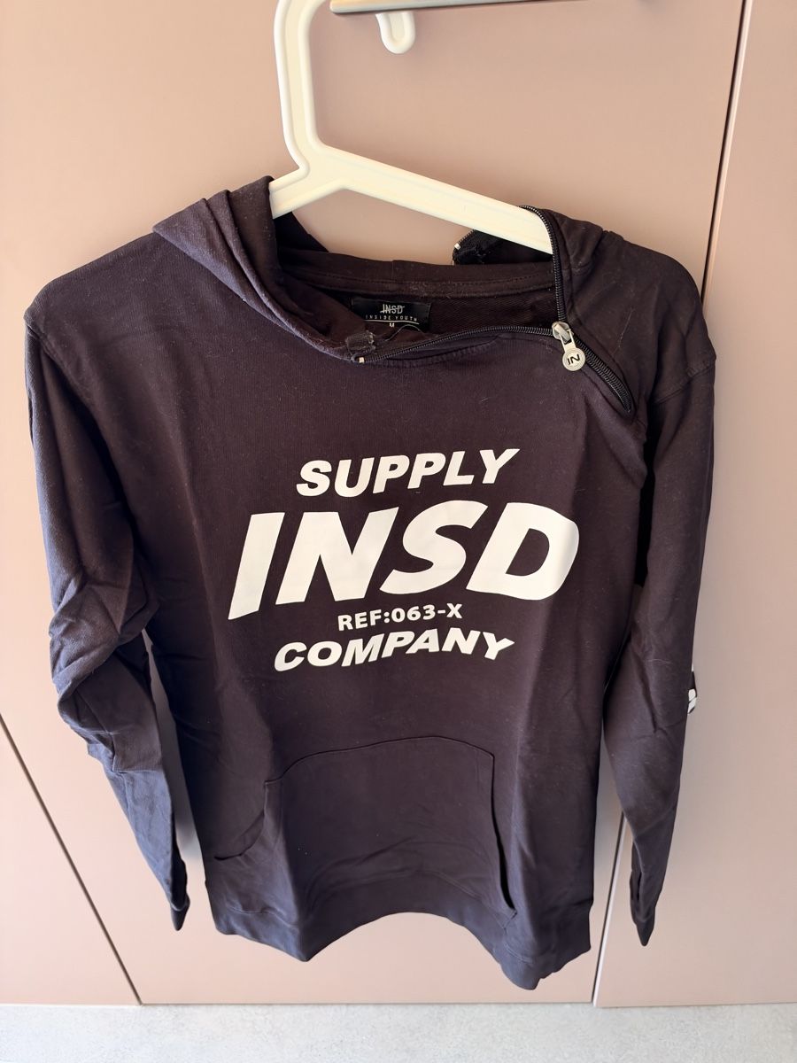 Pullover & Sweatshirts: Hoodie Pullover schwarz Grösse M gebraucht – Gebraucht aus Maienfeld von griti666