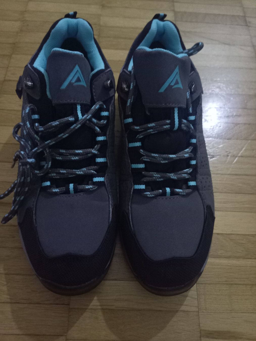 Scarpe da donna: Damen Trekkingschuhe Gr. 37, neuwertig! – Nuovo (secondo la descrizione) da Stäfa venduto da krp54 1