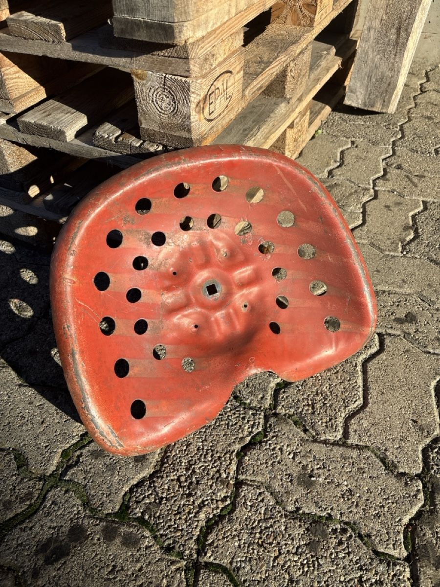 Sonstiges Fahrzeugzubehör: Sitz für Einachser – Gebraucht aus Hallau von luk_85xh