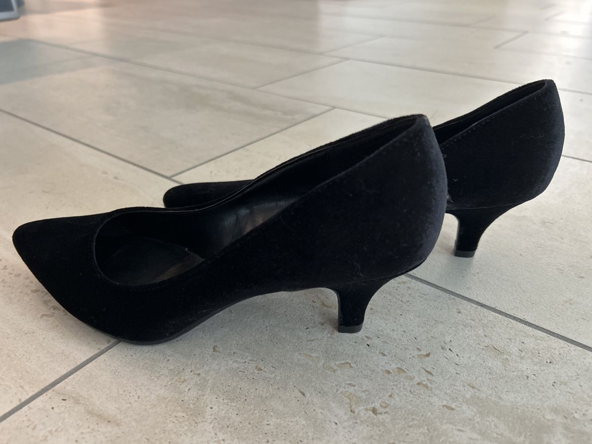 Graceland Damenschuhe: Schwarze Graceland Pumps – Gebraucht aus Niederlenz von  1