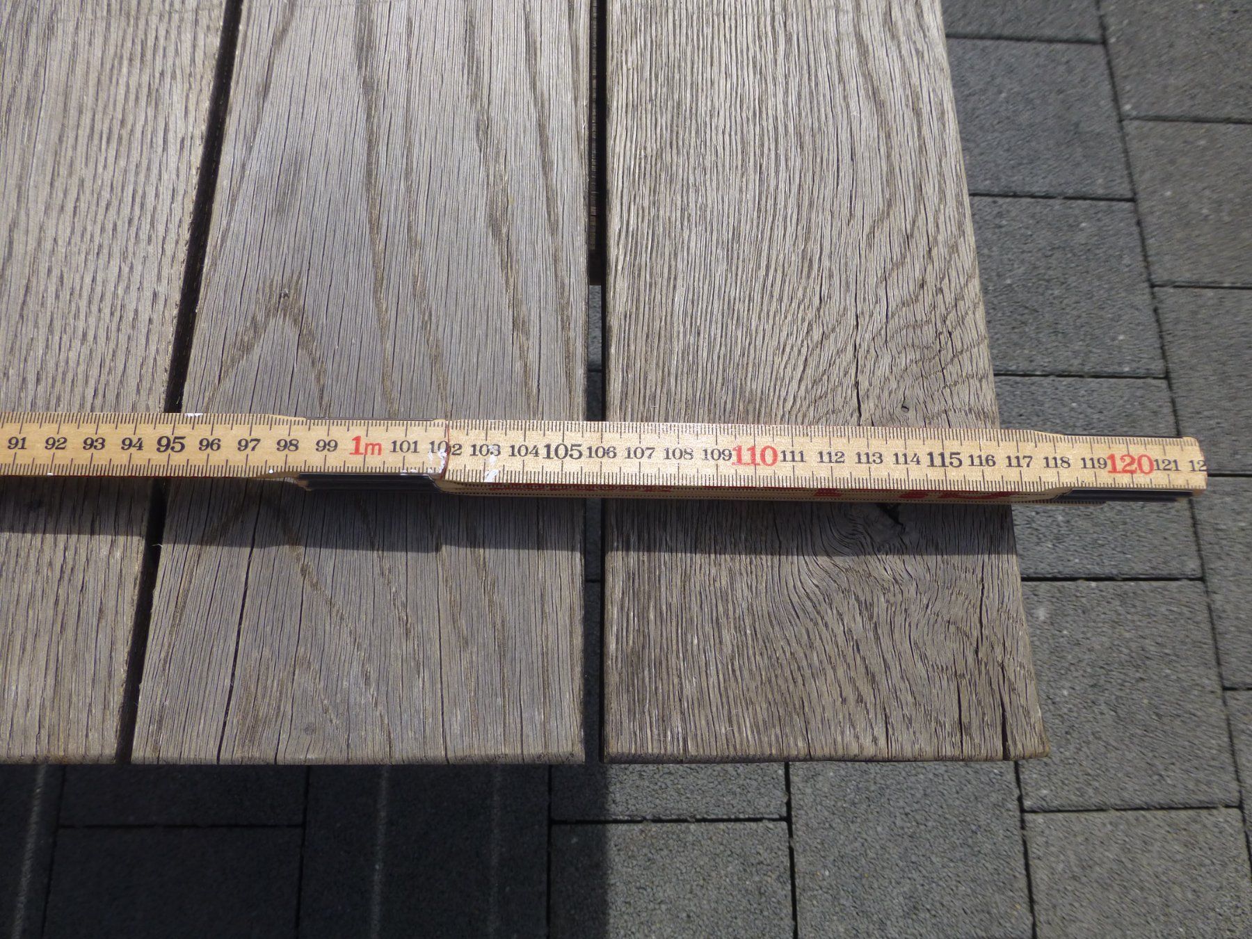 Tavoli: Gartentisch klappbar massiv Eiche – Usato da Hochdorf venduto da lunima 4