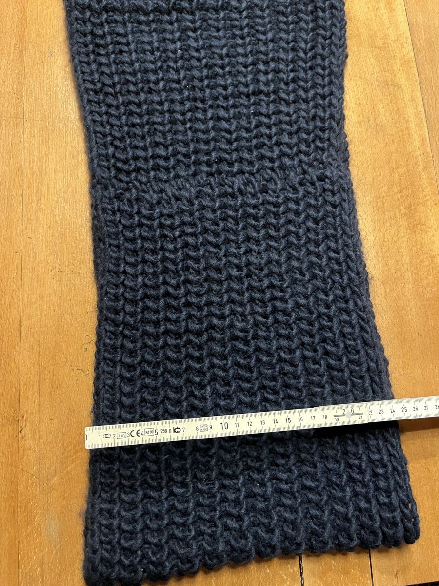 Foulards & écharpes: Winterschal dunkelblau – D'occasion à Niederbipp par Wilma_ruh 1