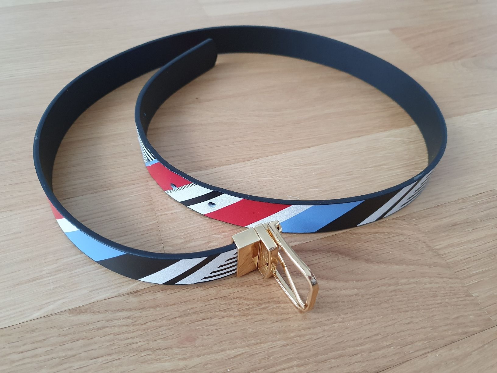 Tommy Hilfiger Gürtel: Gürtel von Tommy Hilfiger – Neu (gemäss Beschreibung) aus Wettingen von __Dom__ 1