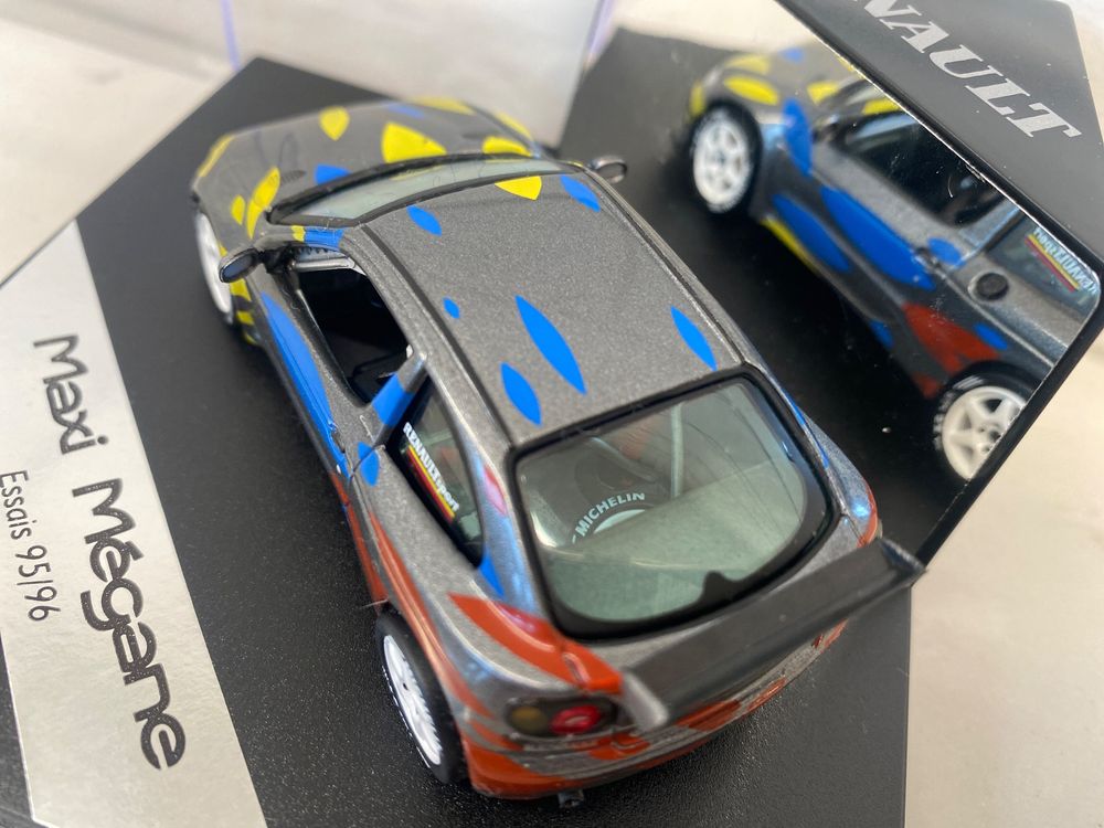 Pegatinas decoración Renault Maxi Megane de segunda mano por 295 EUR en