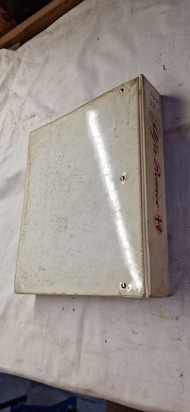 Alfa Romeo Tutti pezzi di ricambio auto: Alfa Romeo 33 Werkstatthandbücher – Usato da Enggistein venduto da Lehmannnn 3