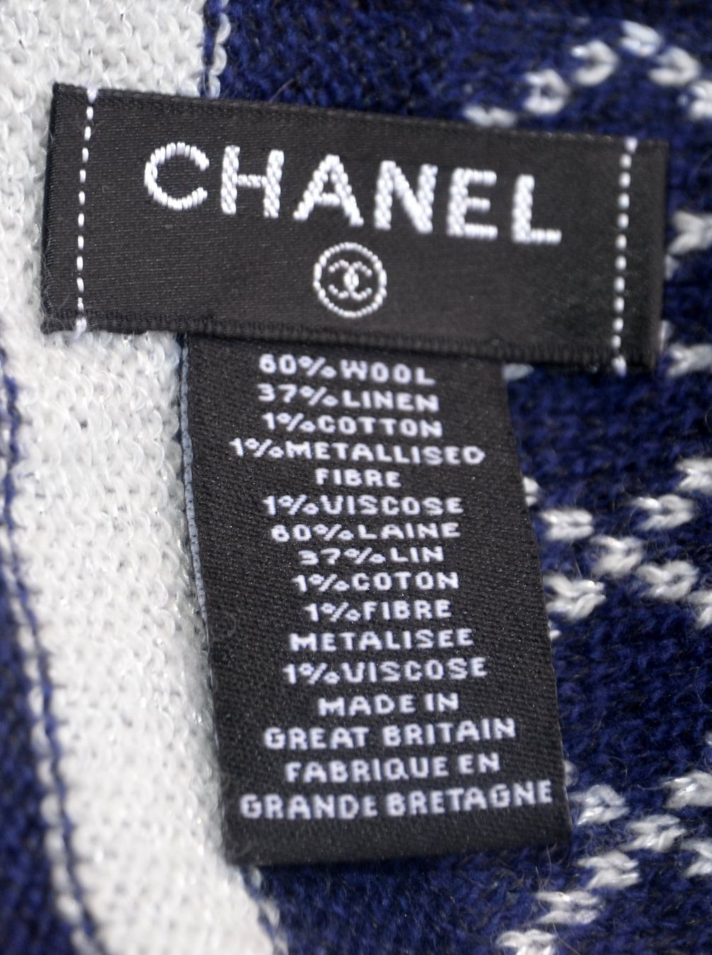 Chanel Foulard & Sciarpe: Chanel Schal / châle 74 x 220 cm – Usato da Collonges venduto da Auganien 4