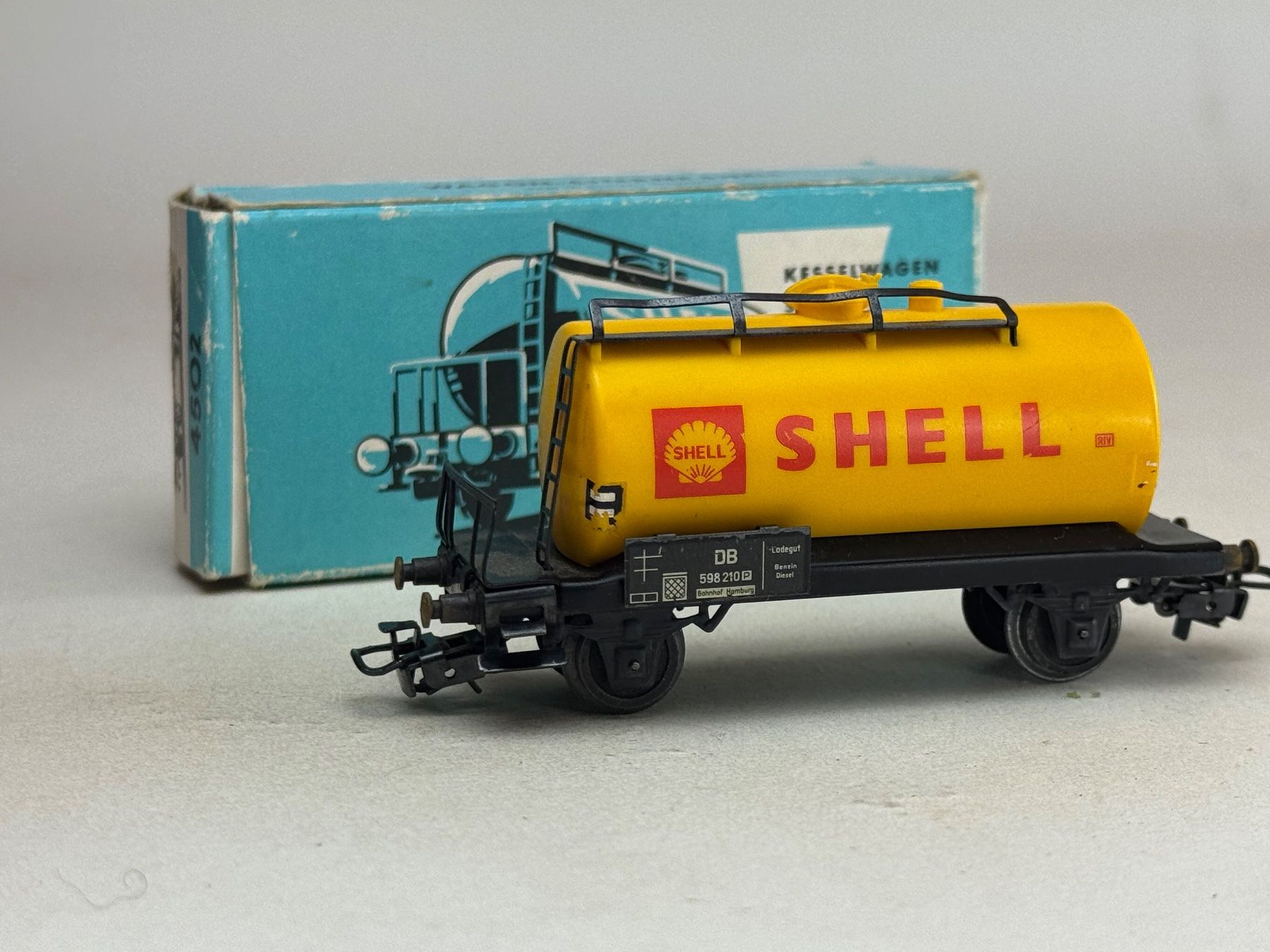 Märklin Modelleisenbahnen: EB-  Märklin Tankwagon Shell – Gebraucht aus Elm von Wikmtz 1