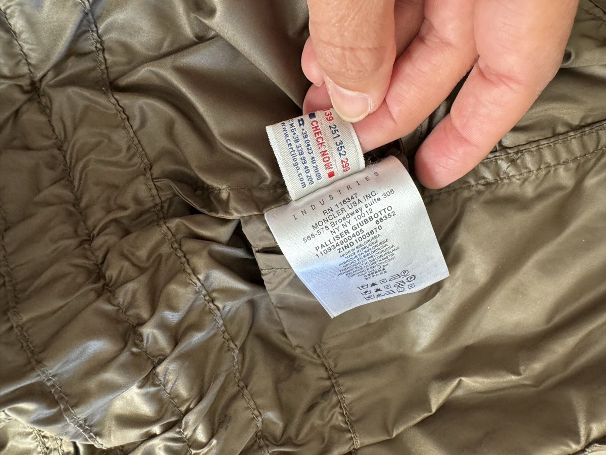 Moncler Giacche: Moncler veste taille 3 – Usato da Genève venduto da Cicin 3
