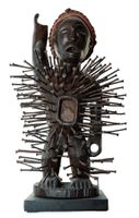 Alter Kongo Nagelfetisch Skulptur – Nkisi Nkondi Holzfigur