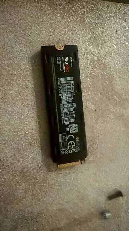 Samsung Dischi rigidi: Samsung SSD 980 Pro 1TB – Usato da Niederweningen venduto da era_s96g 1